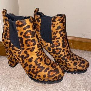 Size 9 Leapord Bootie Heels